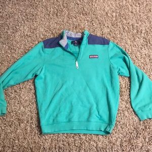 Vineyard Vine Pull over